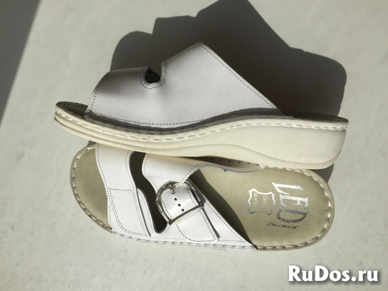 Шлепки тапки новые ledi сербия 36 35 размер белые кожа ортопедия фотка