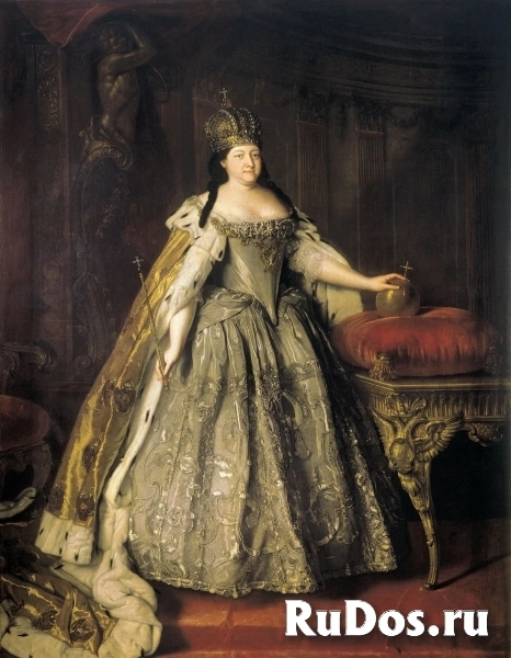 Продам рубль 1731 года Брошь на груди изображение 4