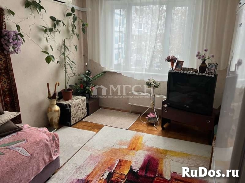 Продам 2 комнатную квартиру 58 м2 изображение 3