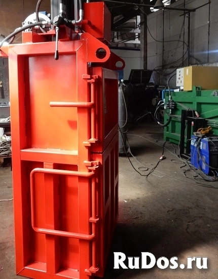 Пресс  пакетировочный вертикальный Кубер-15В Стандарт фото