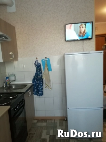 сдам 1 ком. кв.38 кв/м русской семейной паре или девушке изображение 6