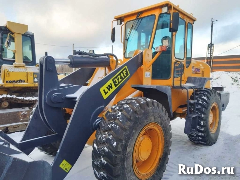 Фронтальник XCMG 321, 2008 г., безупречное состояние изображение 4
