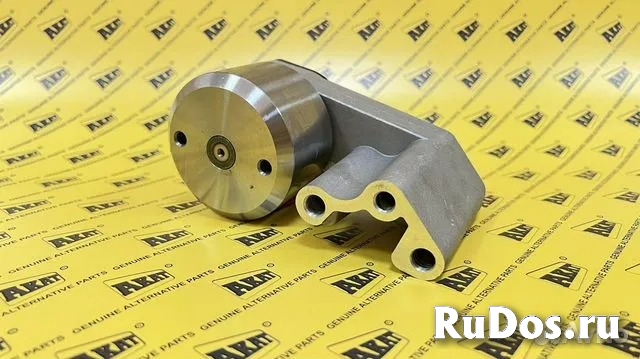 Топливный насос DEUTZ 04282358  VOLVO 20524154 фотка