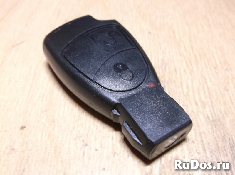 Mercedes Benz Sprinter, Vito чип ключ 2 кнопки изображение 10