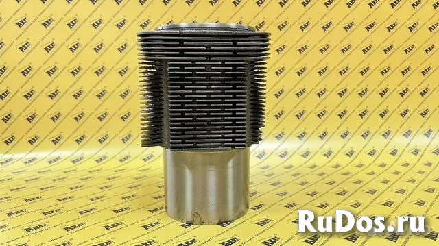 Гильза DEUTZ 3/4 04157764 фотка