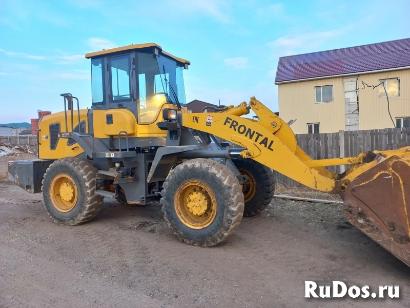 Продам фронталный погрузчик изображение 4