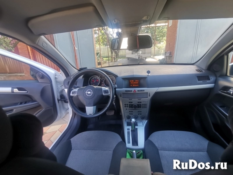 Продам Opel Astra 1.8 AT, 2014 г\в фотка