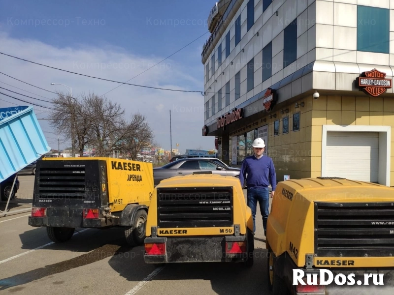 Аренда дизельного компрессора с отбойными молотками фото