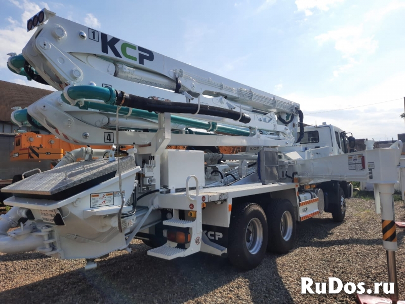 Бетононасос  КСР37ZX 5170 на шасси Daewoo Novus изображение 4