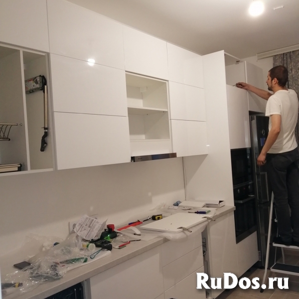 Кухня прямая белый глянец изображение 5