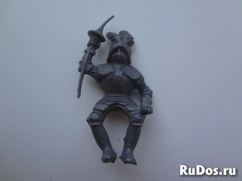 Рыцари-всадники ГДР изображение 3