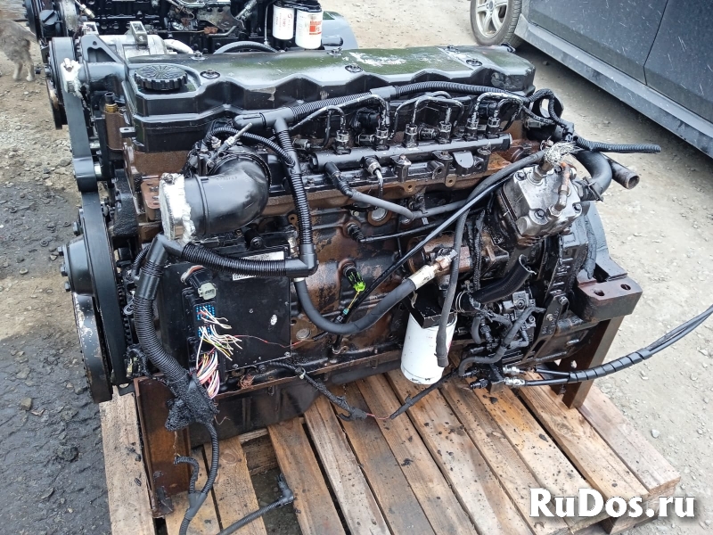 Двигатель б/у для спецтехники Cummins QSB6.7 изображение 3