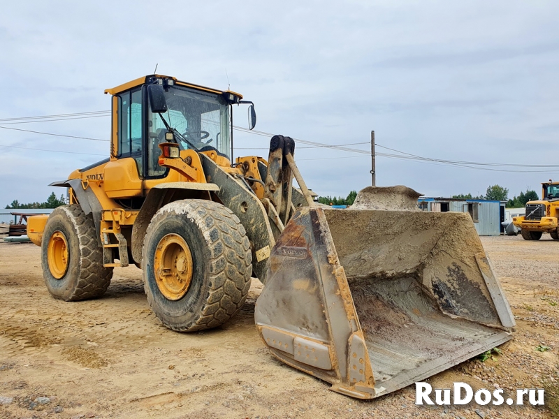 VOLVO L120F б/у погрузчик фронтальный карьерный 2013 г фотка
