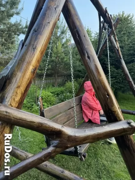 Деревянные садовые качели из массива сосны изображение 3