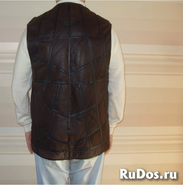 Жилет мужской кожаный на молнии. изображение 4