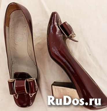 Элегантные женские туфли из Египта фото