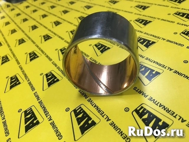 Втулка на полуось в поворотный кулак Caterpillar  125390 209-7460 фотка