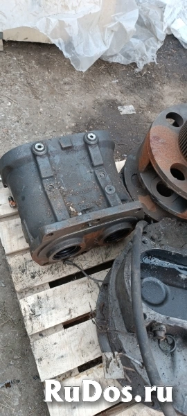 Корпус гидронасоса Hitachi HPV118 1032319 фотка