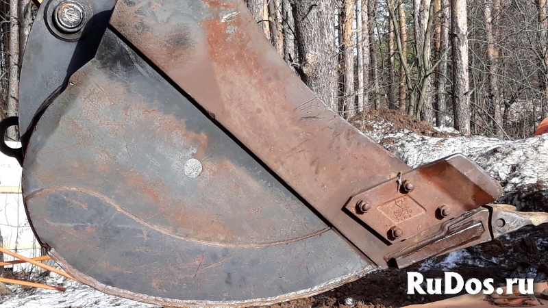 Ковш HITACHI 240-270 палец 90 фотка