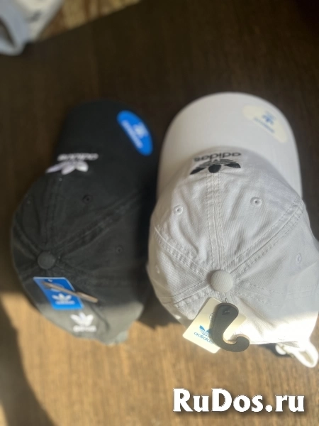 Кепка adidas 2 штуки изображение 3