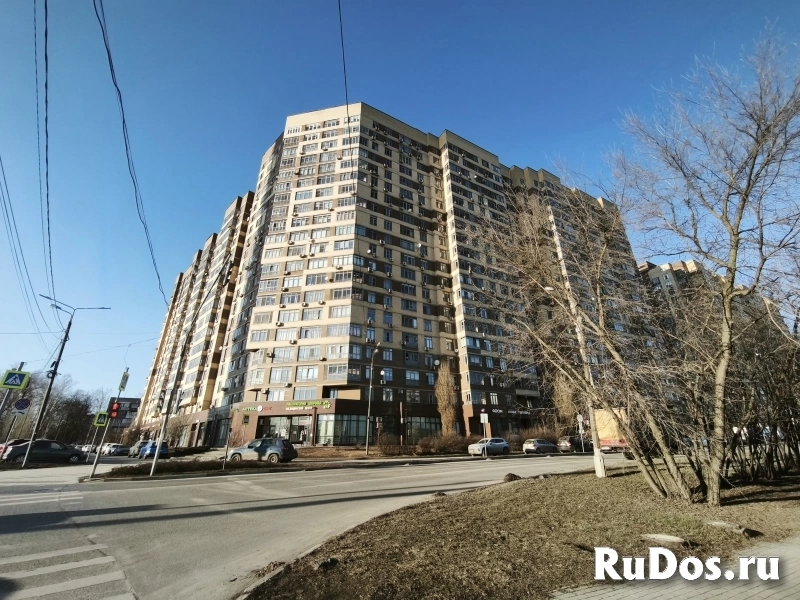 Квартира в ЖК Комфортный квартал, три комнаты, хорошее состояние изображение 11