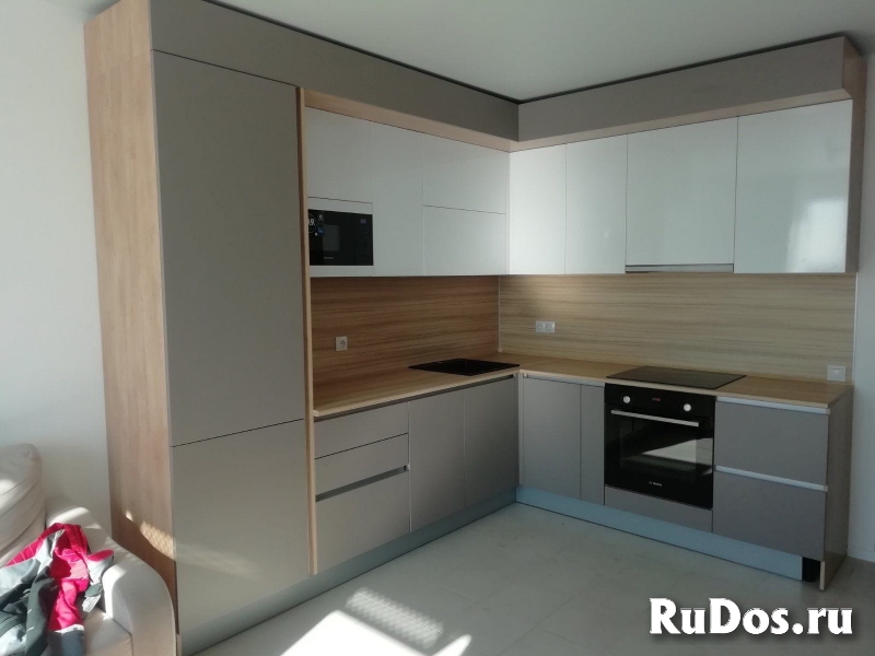 Кухня Egger без ручек фото