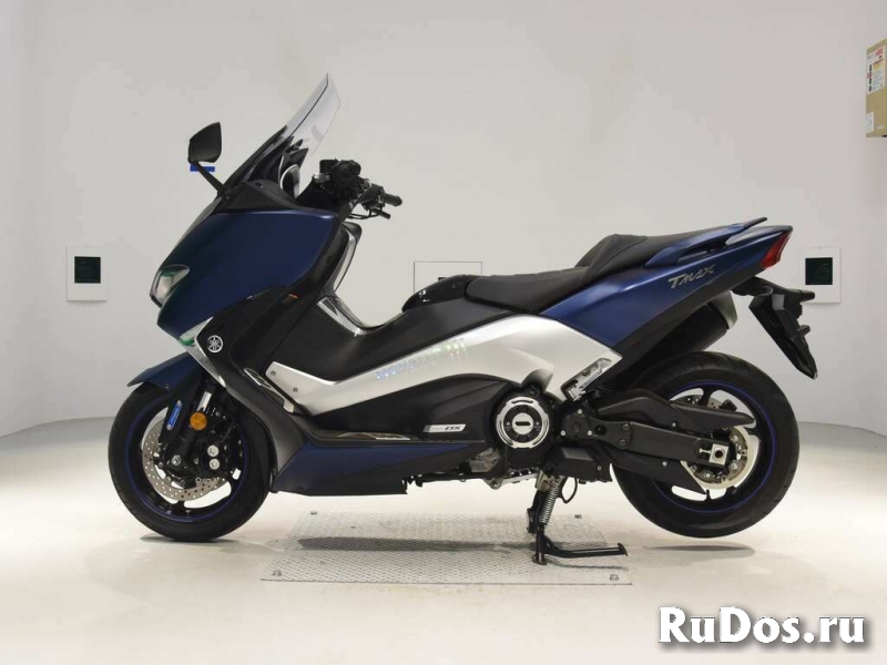 Макси скутер Yamaha T-MAX 530 DX рама SJ15J модификация Gen.6 DX фотка