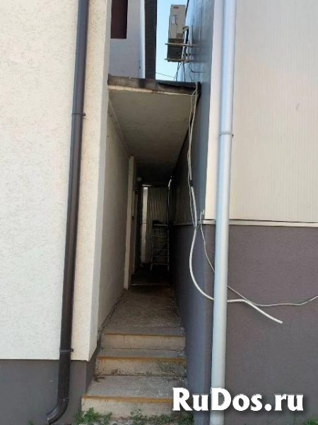 Коммерческое здание и дом изображение 7