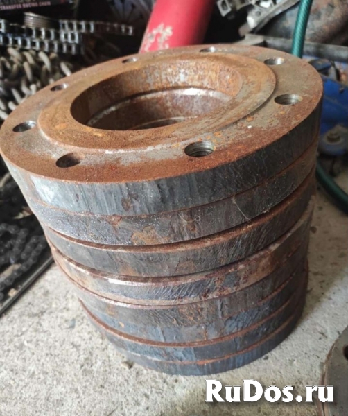 Куплю фланцы разных диаметров в большом количестве. фотка