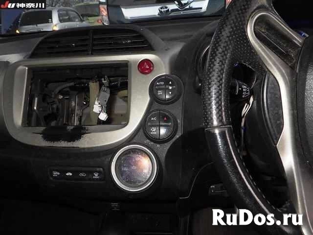 Хэтчбек гибрид Honda Fit Hybrid кузов GP1 модификация Hybrid Smart Selection изображение 6