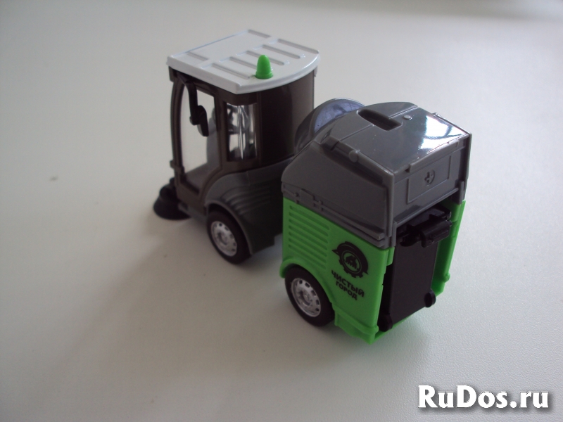 Вакуумно-уборочная машина "Технопарк" изображение 3