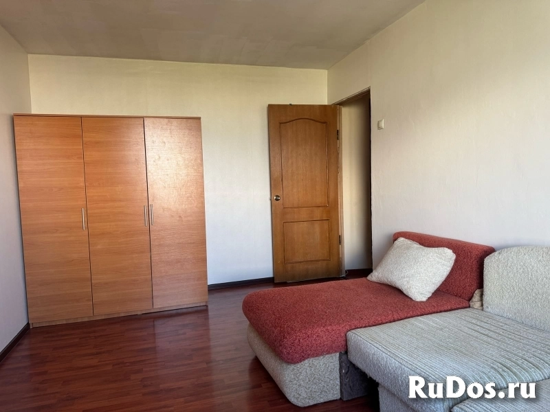 Квартира в хорошем состоянии, три комнаты, 63 кв.м. изображение 6