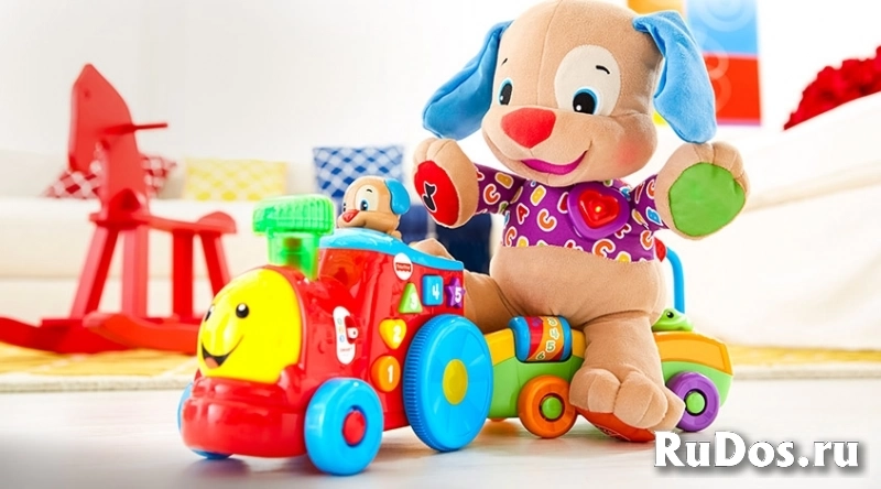 Грузчик на склад игрушек фото