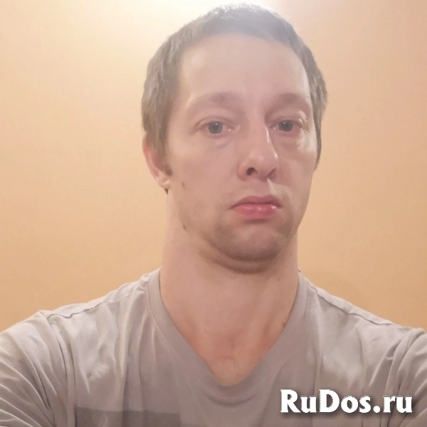 Помощь молодой одинокой  девушке студенте в установке SeПрограмм на комп и телефон. фото