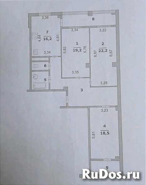 Трёшка с дизайнерским ремонтом изображение 12