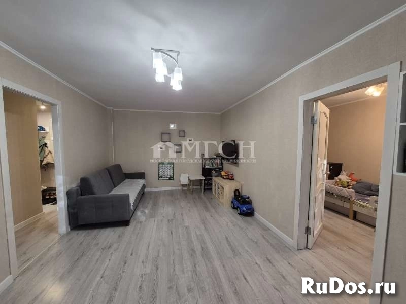 Продам 2 комнатную квартиру 44.3 м2 фотка