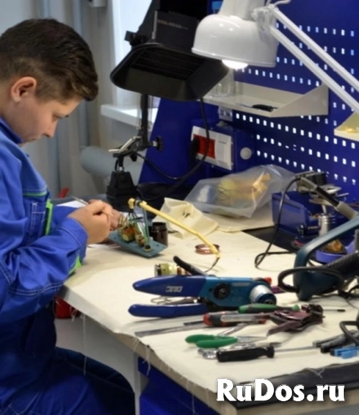 Мастер по ремонту медицинских аппаратов,подработка фото