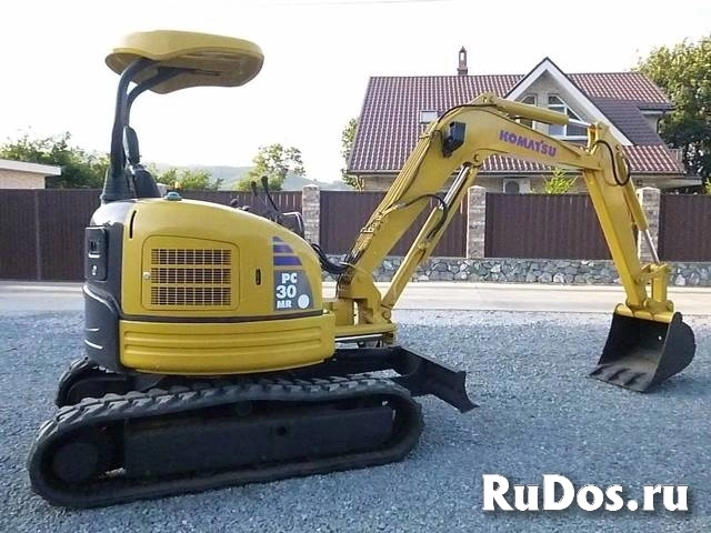 Мини-экскаватор Komatsu PC30 изображение 3