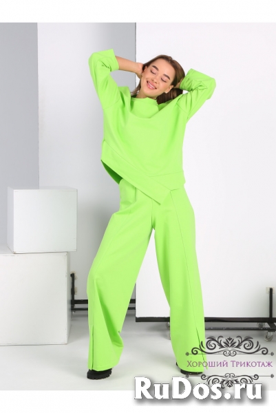 Молодежные костюмы для прогулок и активно отдыха. Ярко! Стильно изображение 10