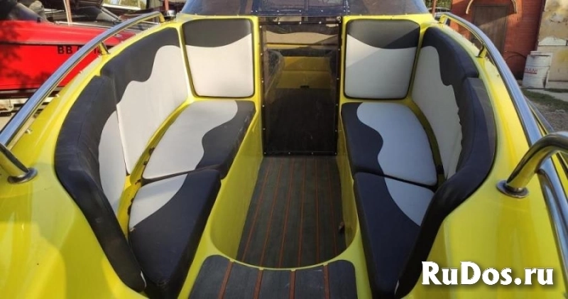 Касатка-700 пластиковая спортивная моторная лодка изображение 4