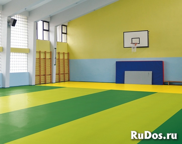 Линолеум коммерческий.  Напольное покрытие КМ2, отделка пола фотка