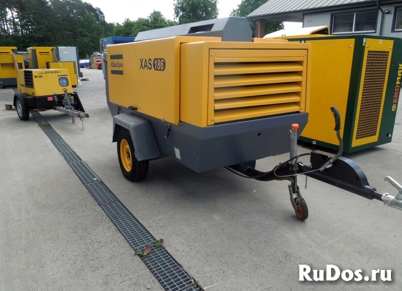 Прокат компрессора для строительных нужд фото