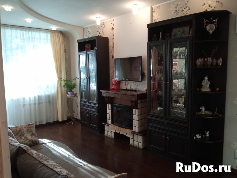 Продам 3 х комнатную квартиру в центре г  Выборга фото