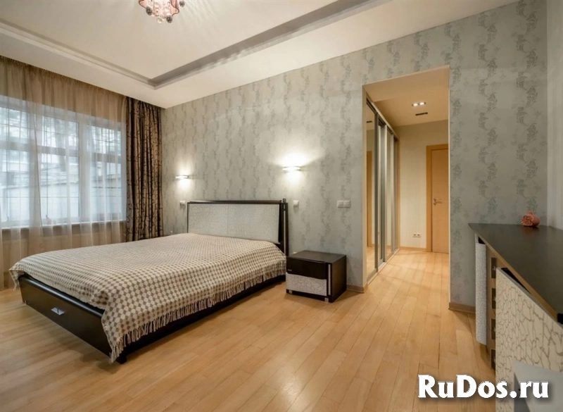 Продам 4 комнатную квартиру 180 м2 изображение 9