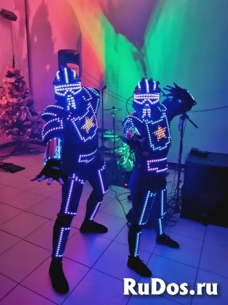 Нужны парни и девушки для участия в световом шоу изображение 10