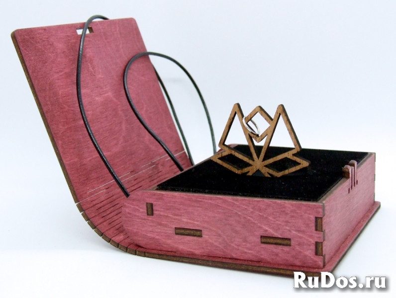 Геометрический кулон-подвеска из Красного Дерева "Лотос Гармонии" изображение 4