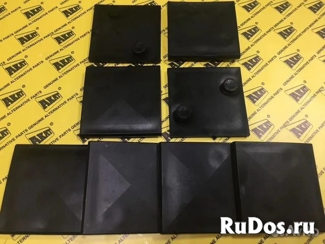 Направляющая задних стабилизаторов Terex 3518965M1 фотка