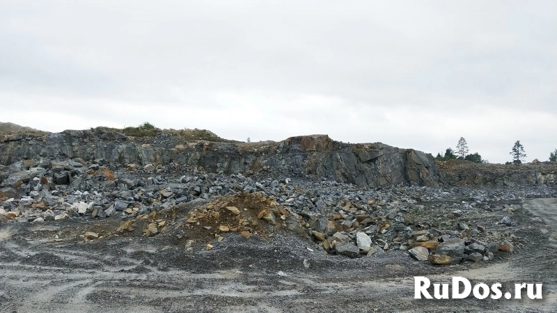 Действующий карьер гранитов в Республике Карелия фотка