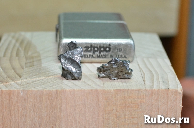 Метеорит железо-никилевый. фотка