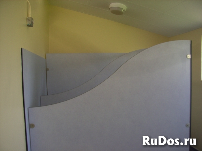 Детские сантехнические кабинки для детских садов HPL изображение 4